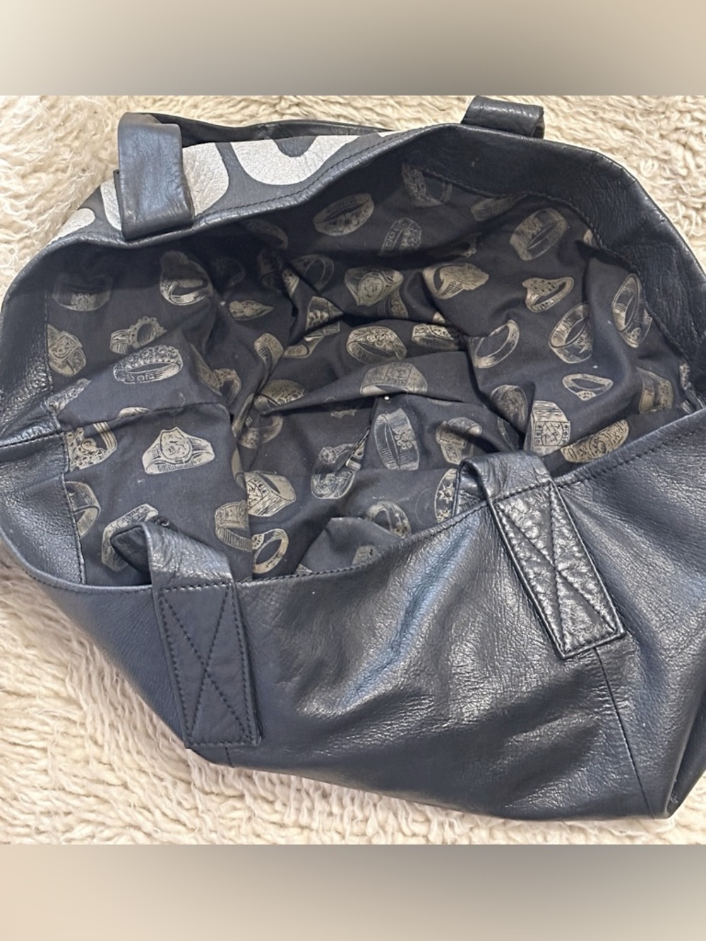 Juicy Couture Black Cowhide Leather Tote Bag "Choose Juicy" Gold Sparkle
RARE - Picture 4 of 10